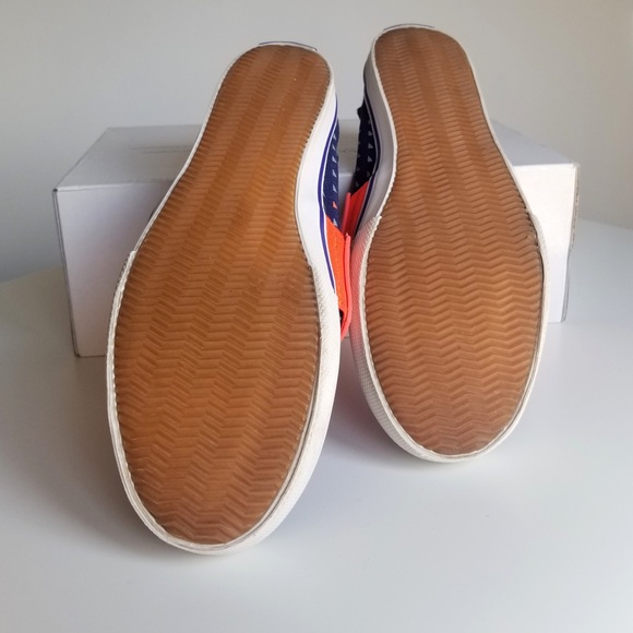 Puma Casual Canvas Sneakers - Picture 2 of 6